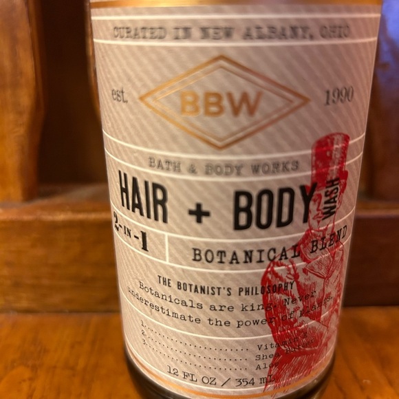 Bath & Body Works Botanical Blend 2 in 1 Hair & Body Wash NEW - Picture 2 of 5